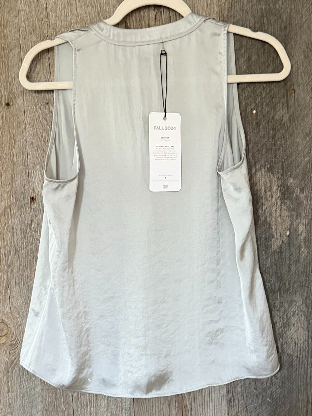 Cabi Ruffle V-Neck Tank Top Size Small - Picture 4 of 8